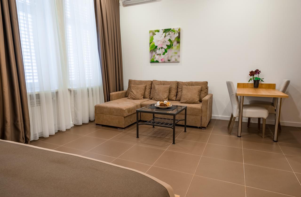 Luxury Apartments On Central Avenue Tbilisi Exterior photo
